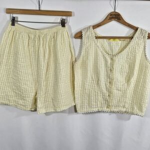 Yellow Textured Gingham Daisy Sleeveless Pajama Top and Shorts Set